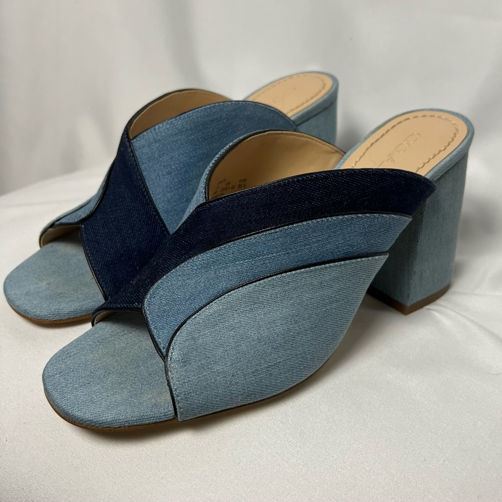 COACH Sandals size 9 US